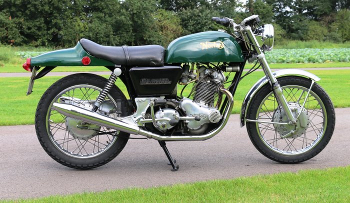 Norton Commando 750