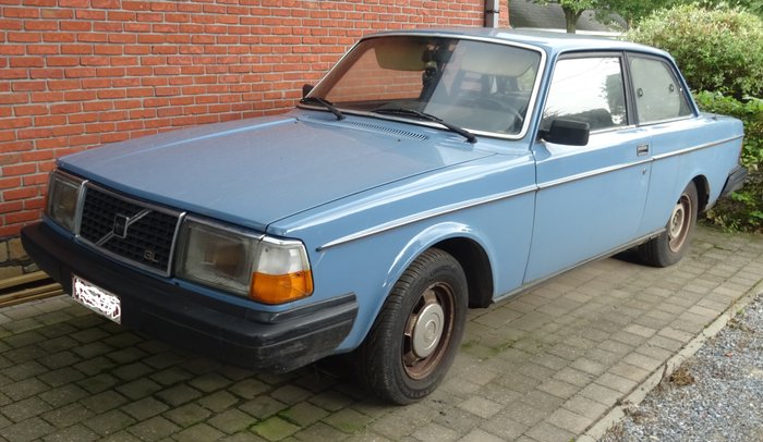 Volvo 242