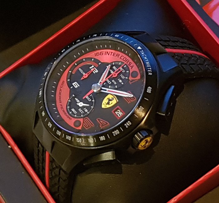 Настенные часы Ferrari Ferrari