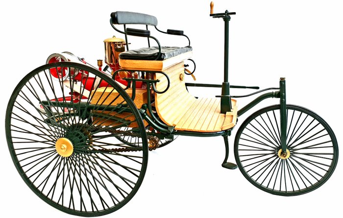 Первый Мерседес Бенц 1886