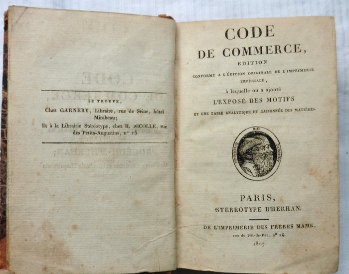 Уголовное право 18 века. Торговый кодекс Франции 1807. Торговый кодекс Франции 18 век. Торговый кодекс Наполеона 1807. Гражданский кодекс 1807 года во Франции.