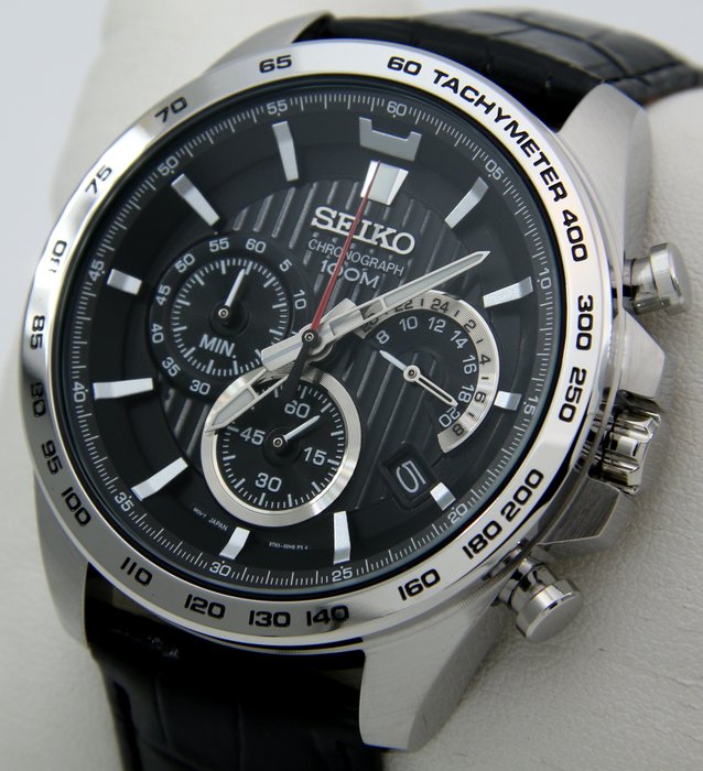 Tachymeter в часах что это. Seiko Chronograph 100m. Часы Сейко хронограф-механика. Часы Сейко хронограф мужские. Часы Tubular Tachymeter наручные.