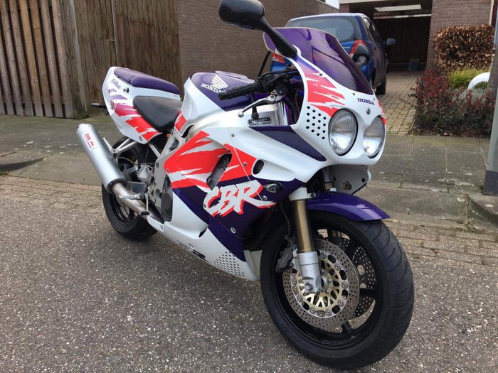 Honda 900rr