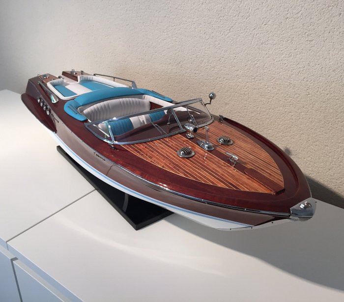 Riva Aquarama Lamborghini