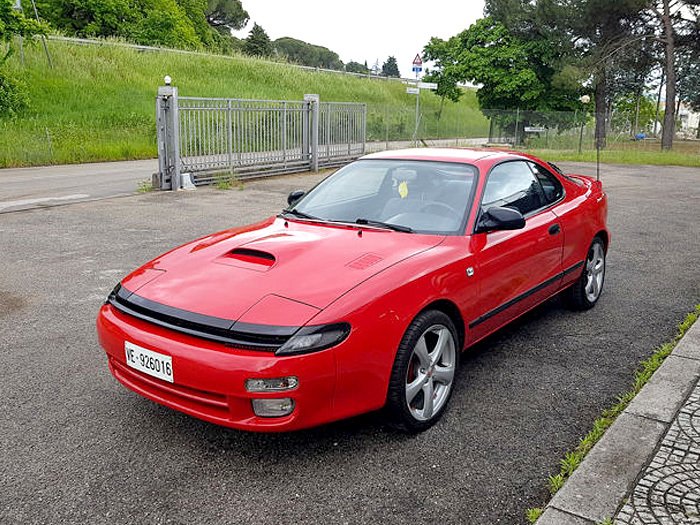 Toyota Celica задний привод Старая 86