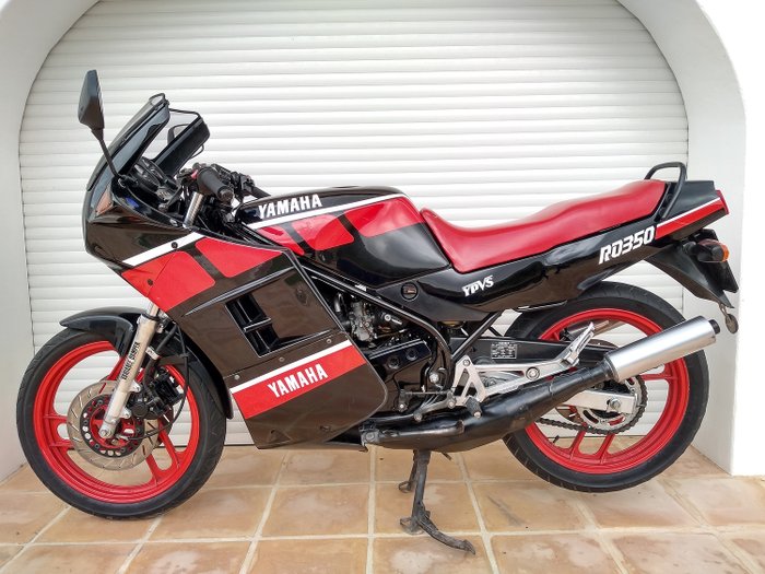 Ямаха Rd 350 New Retro