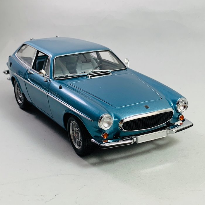 1957 Volvo p2104