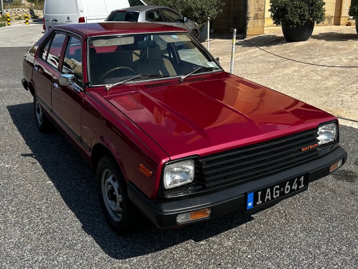 File:1986 Nissan Cherry 1.3 DX front.jpg - Wikimedia Commons