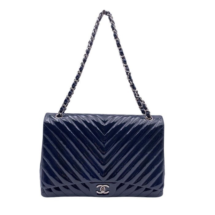Chanel - Blue Chevron Patent Leather Maxi Timeless Single Flap Bag Shoulder  bag - Catawiki