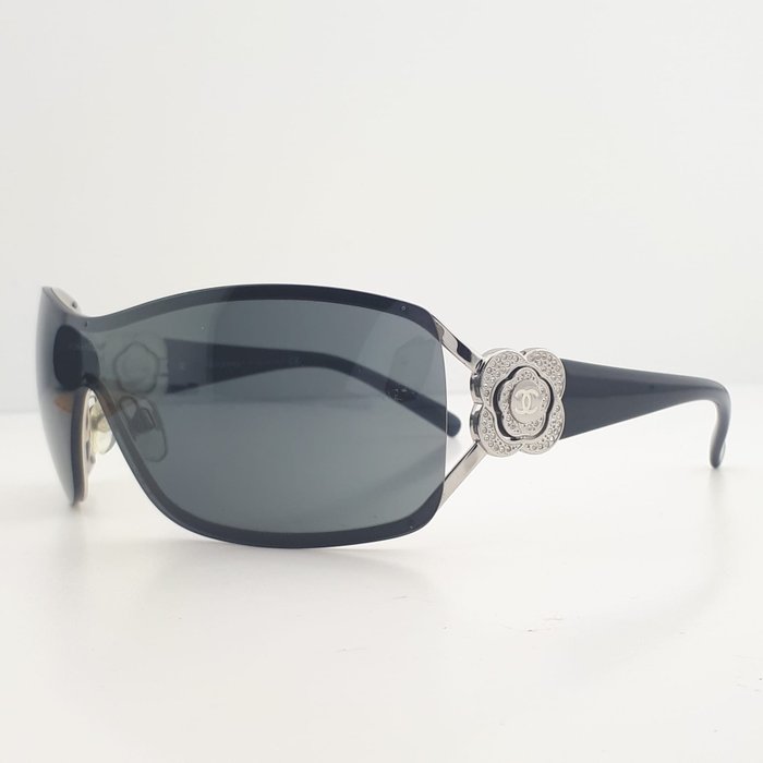 Chanel - Sunglasses - Catawiki