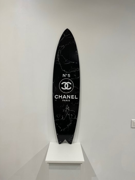 Art'Pej - Planche de Surf Chanel - Catawiki