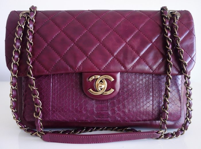 Chanel - Python Timeless Classic Flap Jumbo Handbag - Catawiki