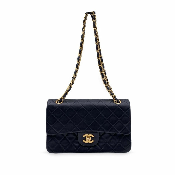 Chanel - Vintage Timeless Classic 2.55 Small 23cm Bag Crossbody bag -  Catawiki