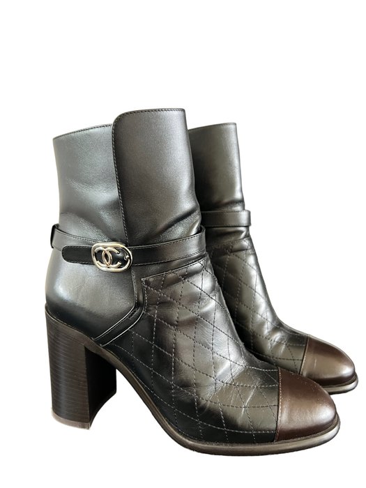 Chanel - Ankle boots - Size: Shoes / EU 40 - Catawiki