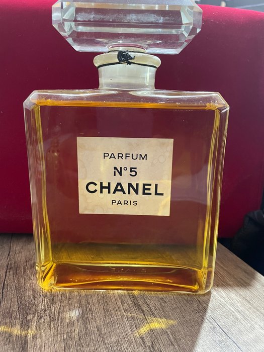 Chanel - Dummy bottle N°5 (H. 15 cm) (1) - Glass - Catawiki