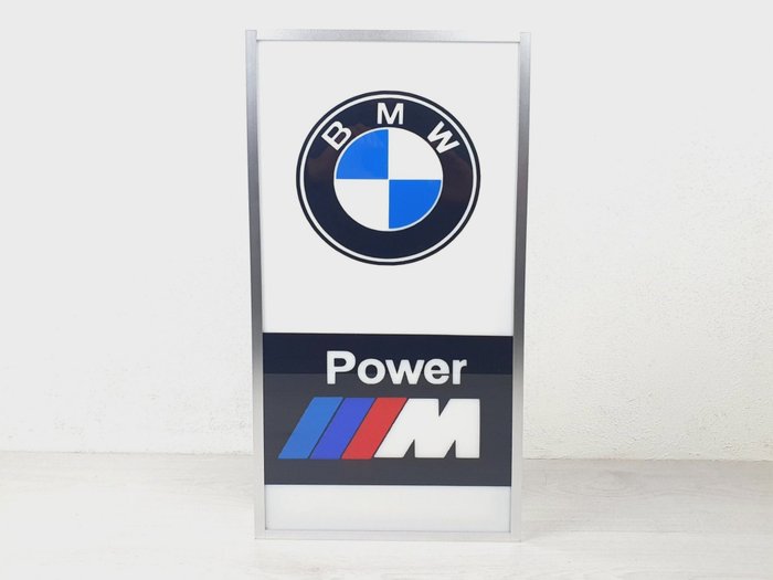 BMW Treasure & Vintage Hunters - Lighted sign (1) - BMW M Power