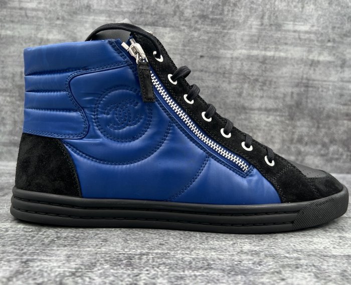 Chanel - Sneakers - Size: Shoes / EU 41 - Catawiki
