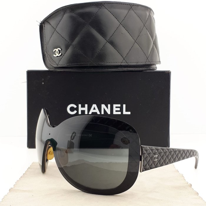 Chanel Brown Quilted 4159 Oval Sunglasses Chanel