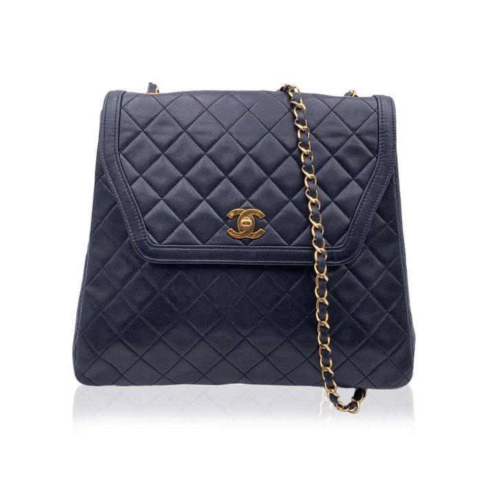 Chanel - Vintage Black Quilted Trapeze Flap with Wallet Shoulder