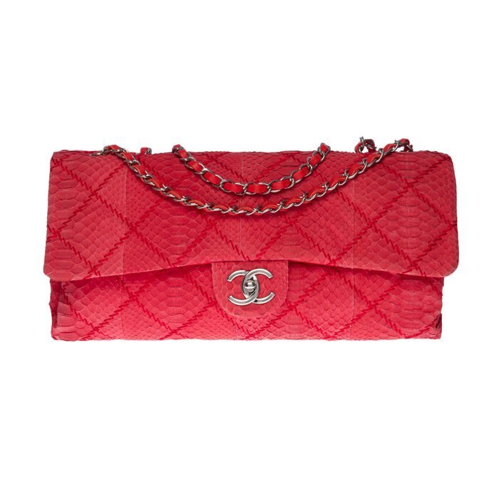 Chanel - Camera Handbags - Catawiki