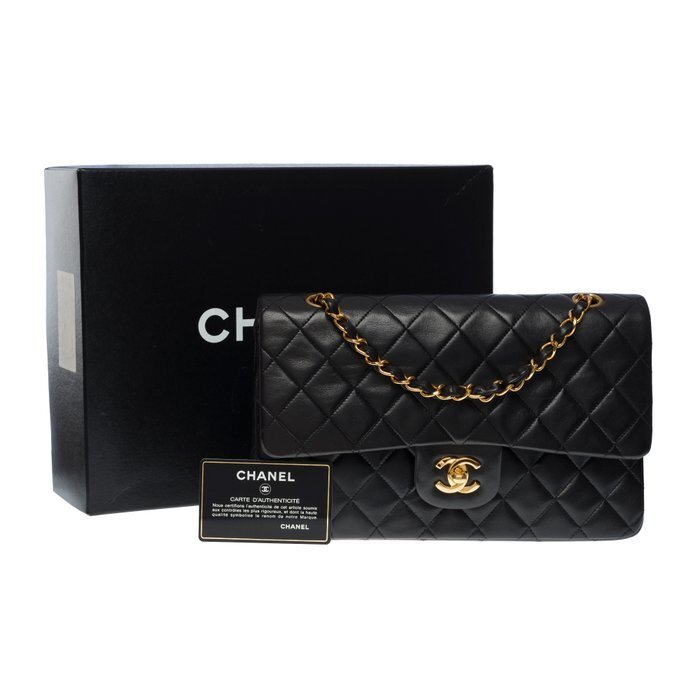 Chanel - Timeless Classic Flap Medium Schultertasche - Catawiki