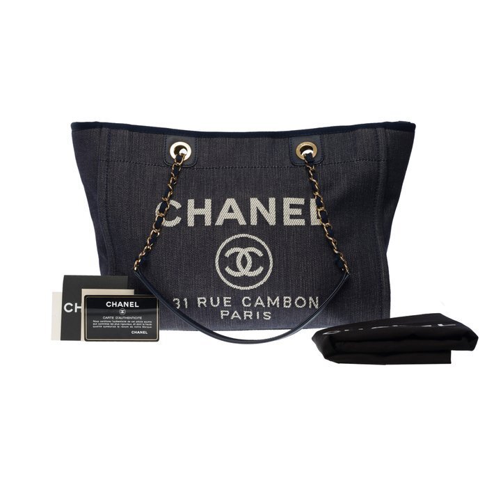 Chanel - Deauville Shoulder bag - Catawiki