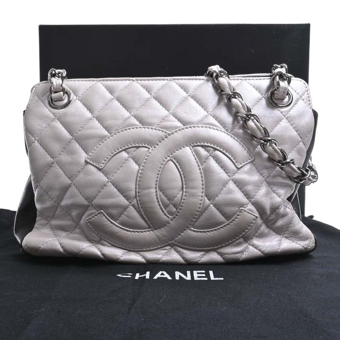 Chanel Handbag - Catawiki