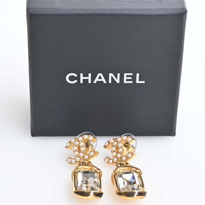 Chanel - Earrings - Catawiki