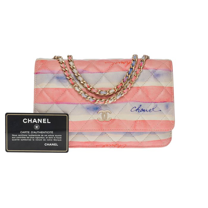 Chanel - Camera Handbags - Catawiki