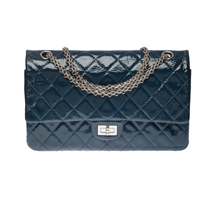 Why the Iconic Chanel 2.55 Handbag is a Great Investment - Catawiki
