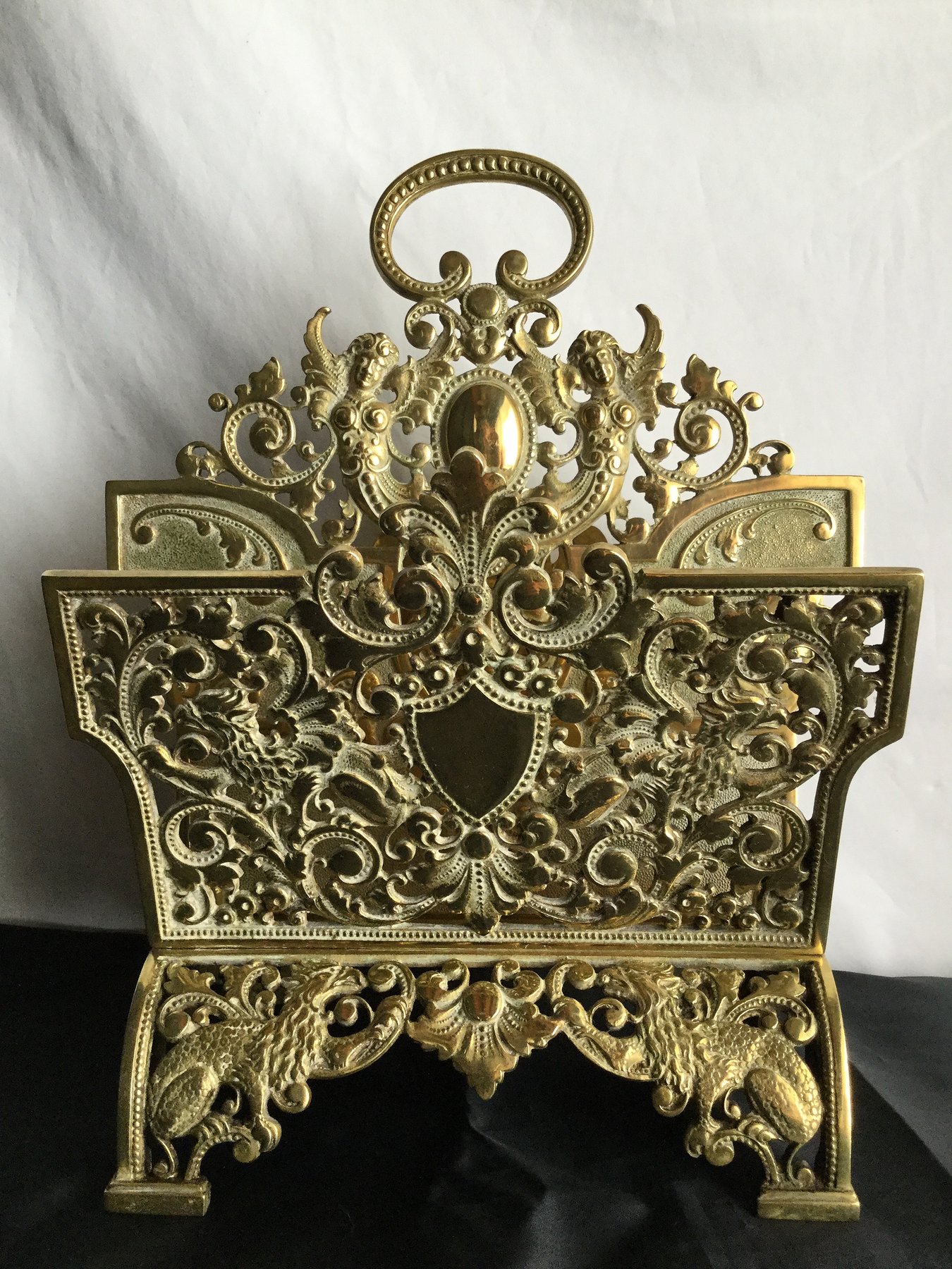 un objet à découvrir  -  ajonc  le 14janvier  Bravo  Martine  8637dffa-b99e-4e94-b88e-879cf203a559