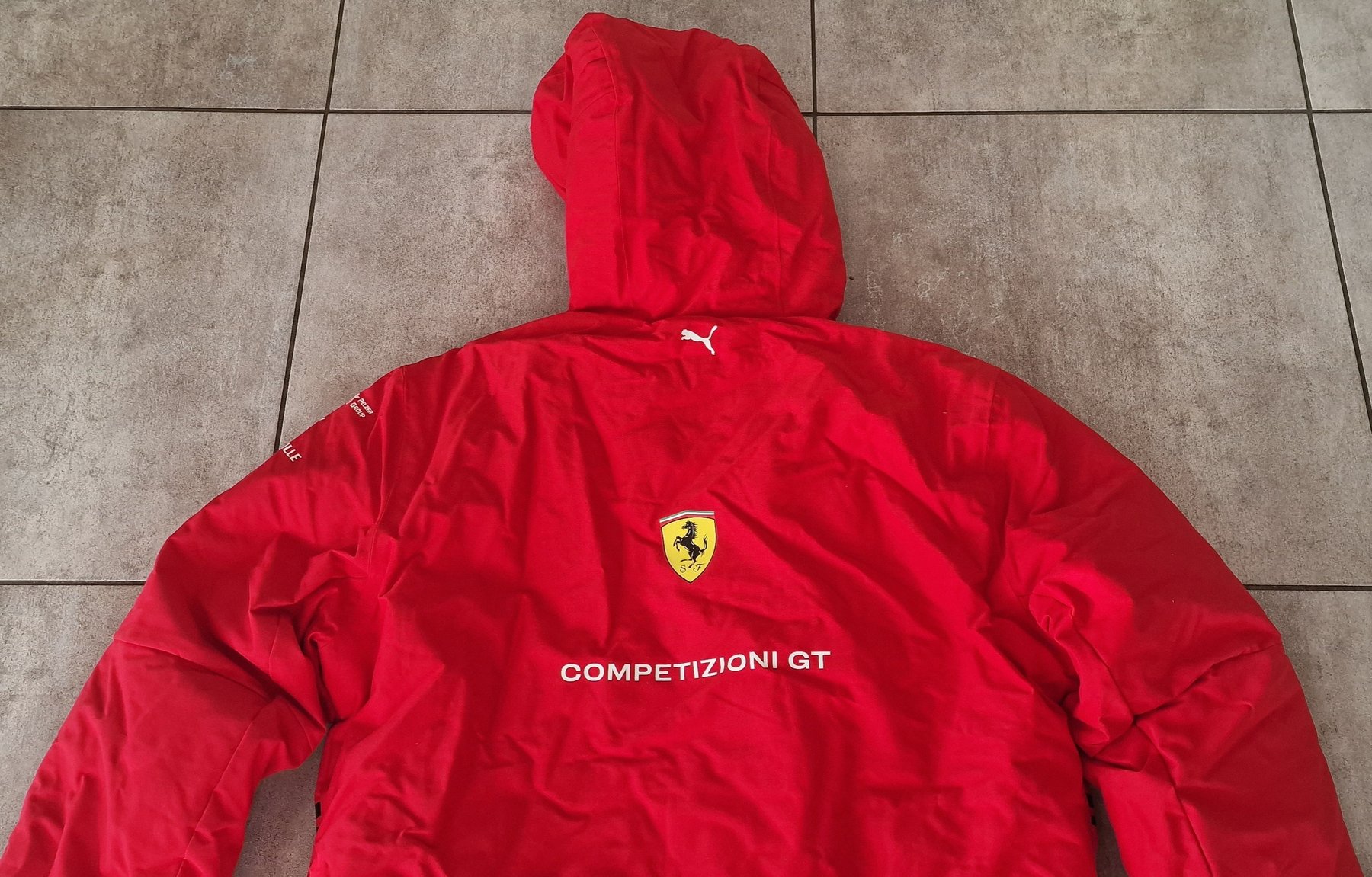 Ferrari - 2022 - Team wear - Catawiki