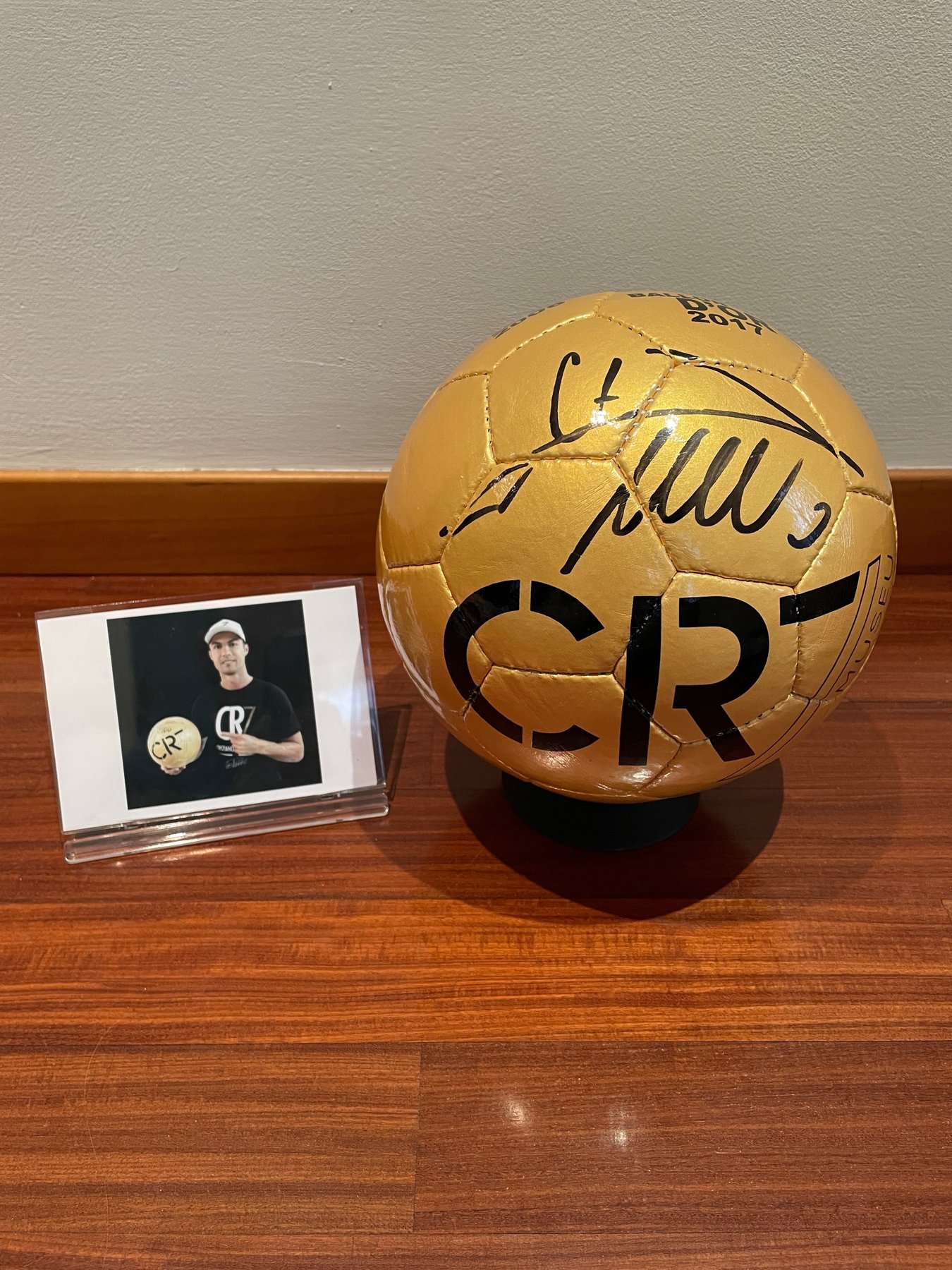 cristiano ronaldo soccer ball