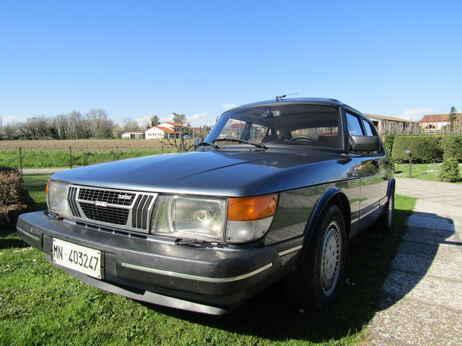 6ceb691e-9837-4405-a3dc-a74b1b198bf3.jpg