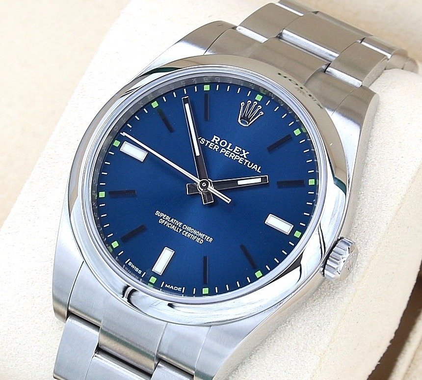 114300 top vs 214270