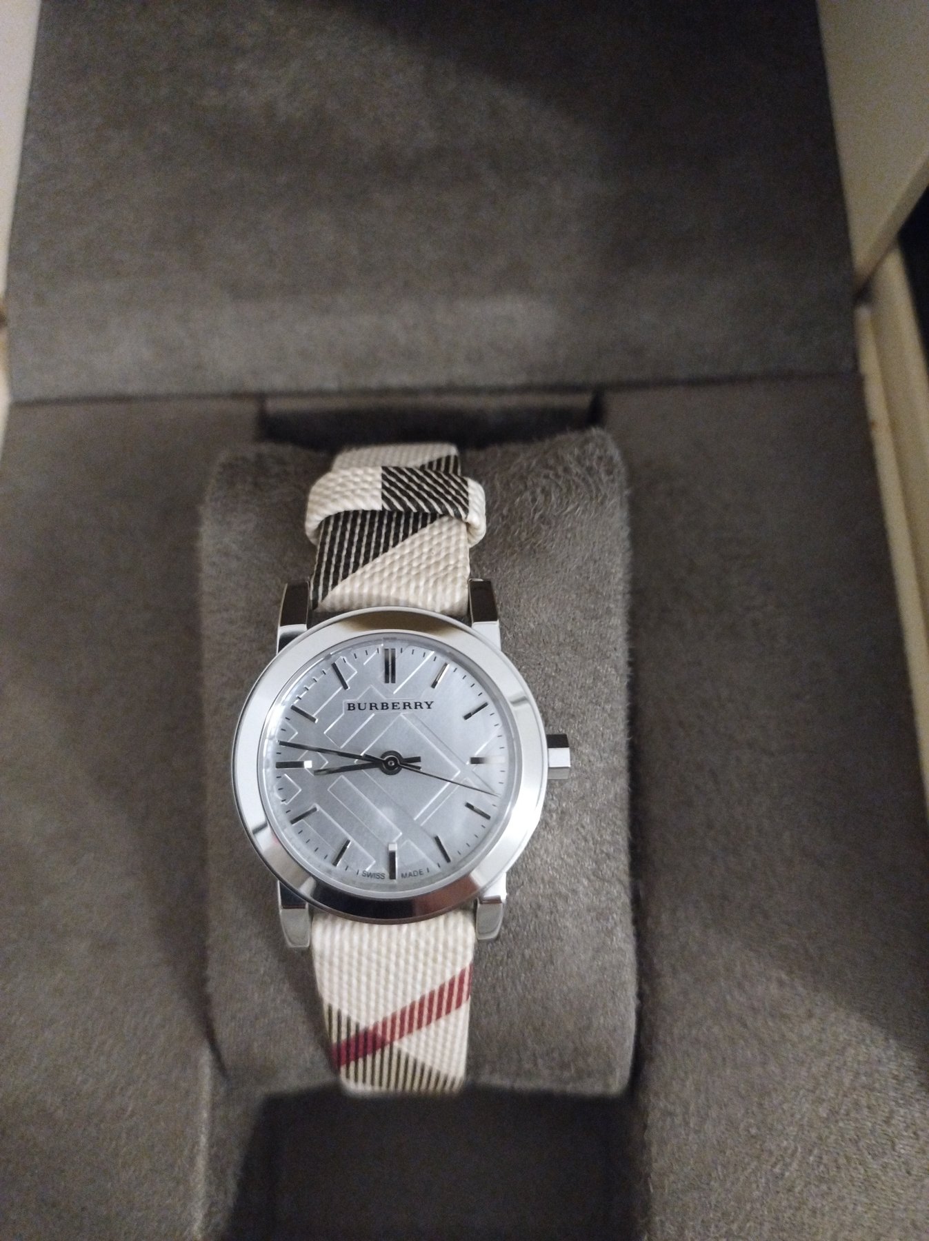 Burberry reloj wikipedia store
