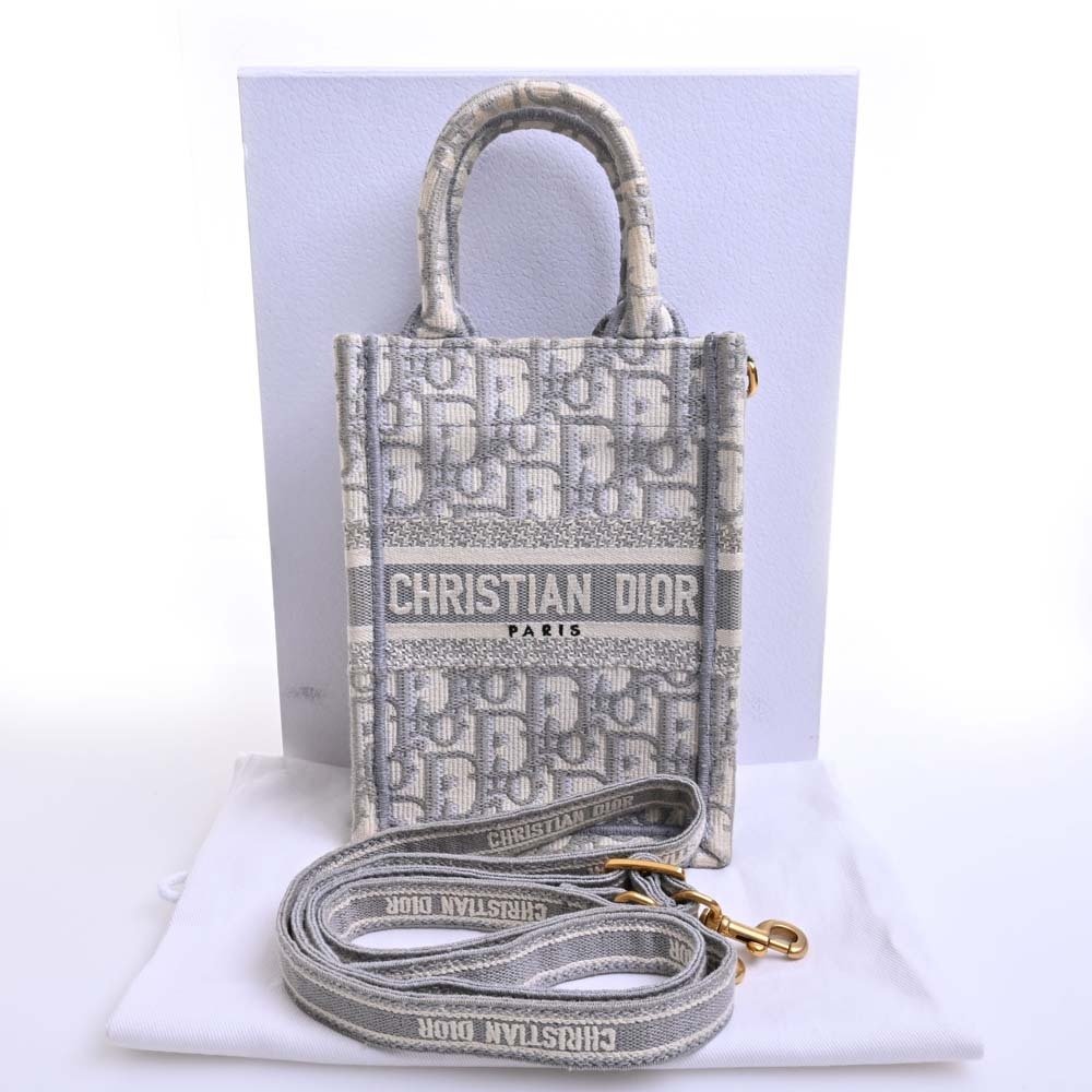 Christian Dior - Mini Vertical Book Tote Handbag - Catawiki