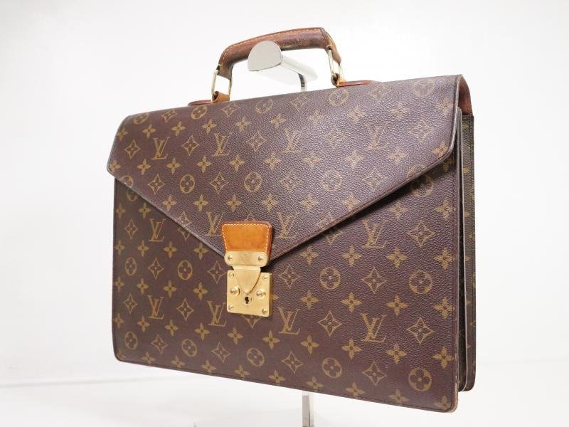 Louis vuitton serviette 2025 conseiller