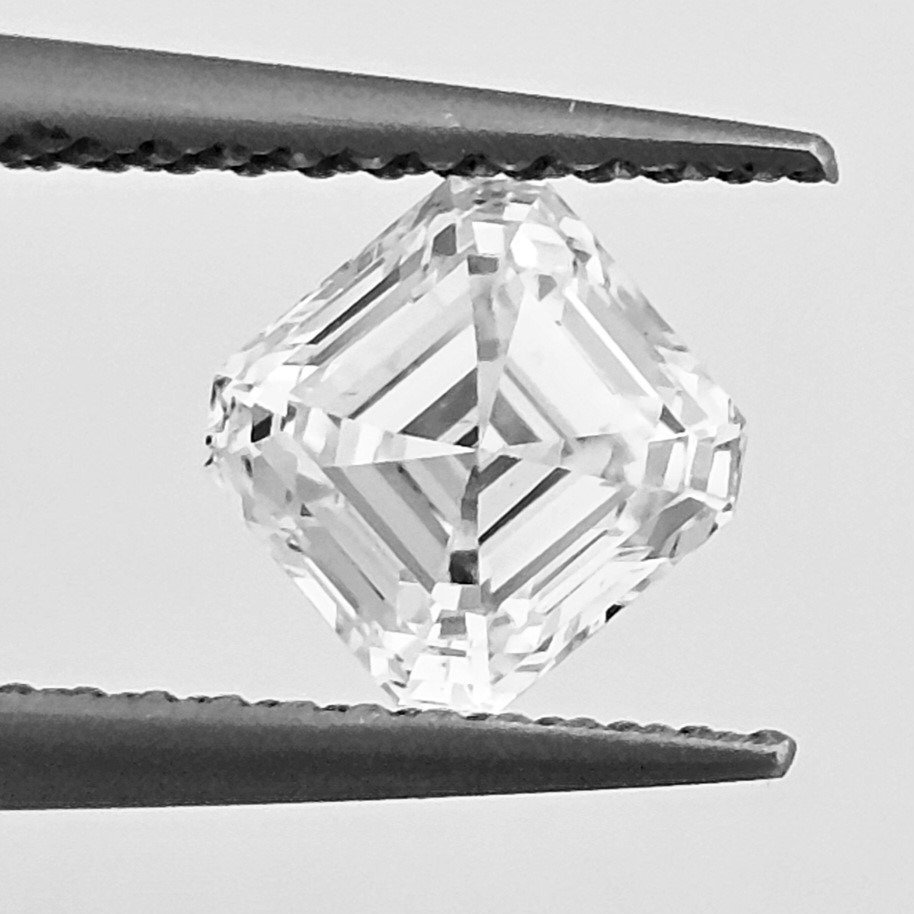 Diamant - 0.90 ct - Asscher - D (farblos) - VS2 - Catawiki