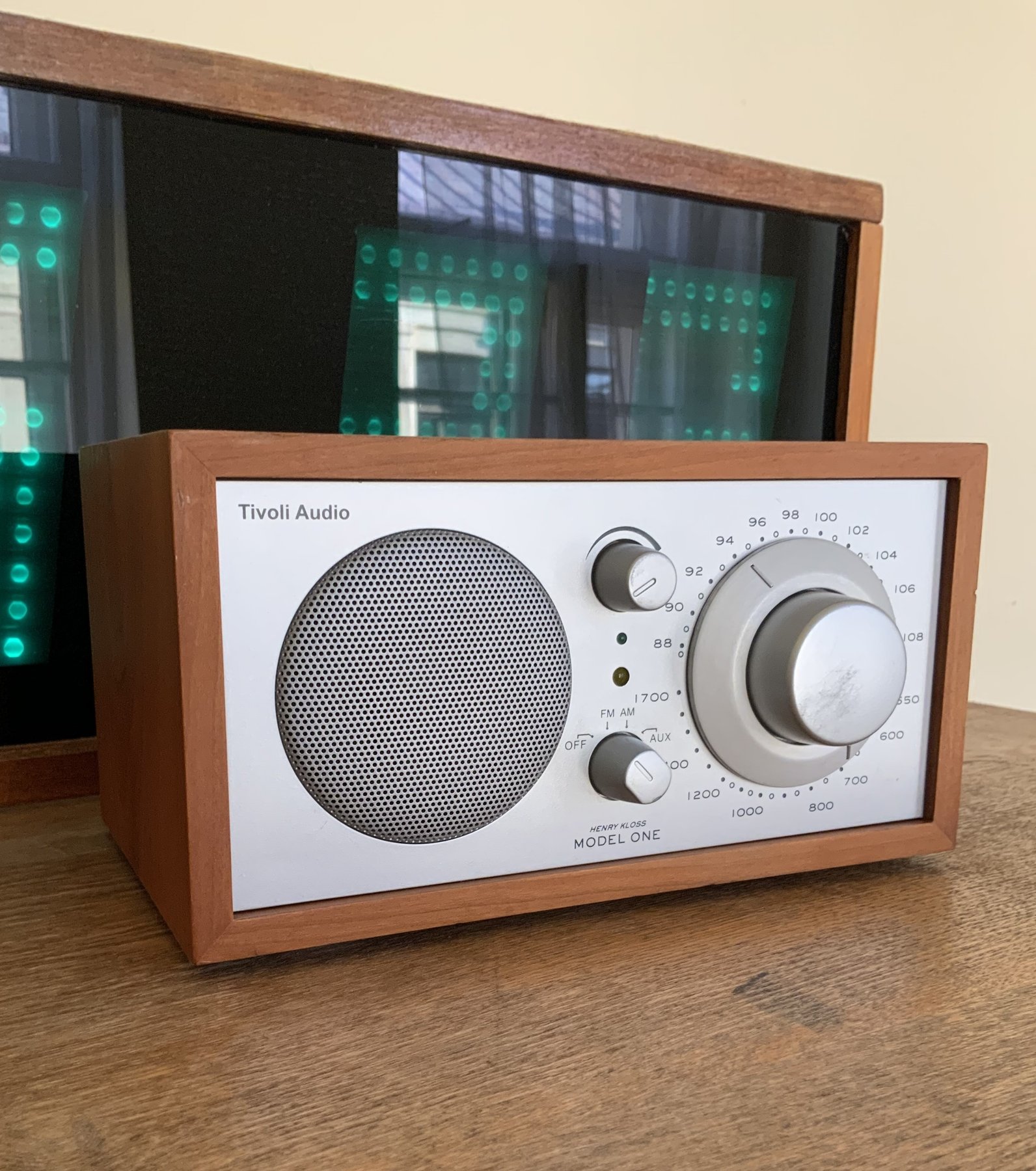 Henry kloss radio sales