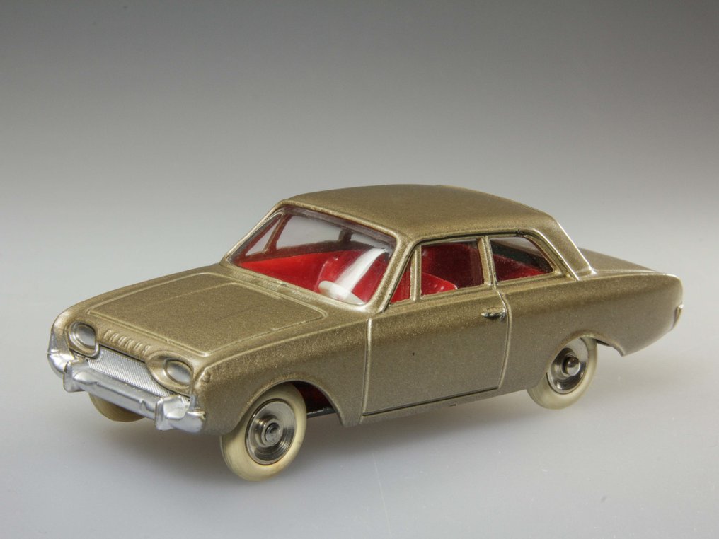 FAIR CONDITION IN BOX BROWN METALLIC 1:43 DINKY TOYS 559 FORD TAUNUS 17M 