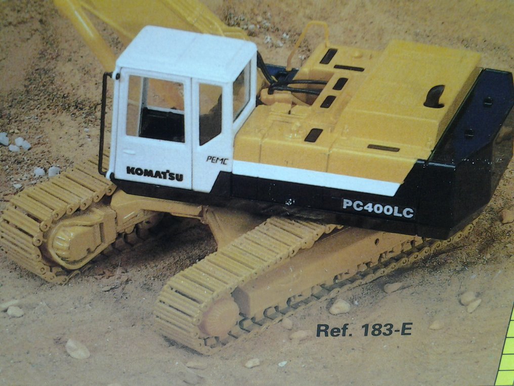 Joal - Échelle 1/32 - Komatsu PC 400 LC 5 - excavatrice. - Catawiki