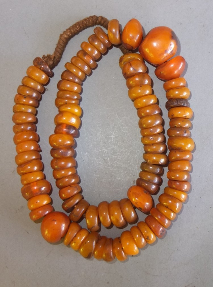 ancient necklace – Phenolic resin Natural Catawiki