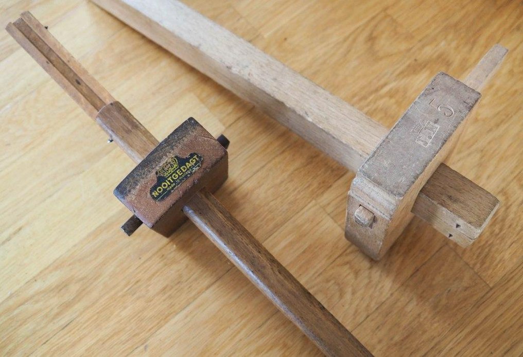 Materialisme zelfstandig naamwoord cache Wooden hand tools planing-13 pieces-j. Nooitgedagt IJlst - Catawiki