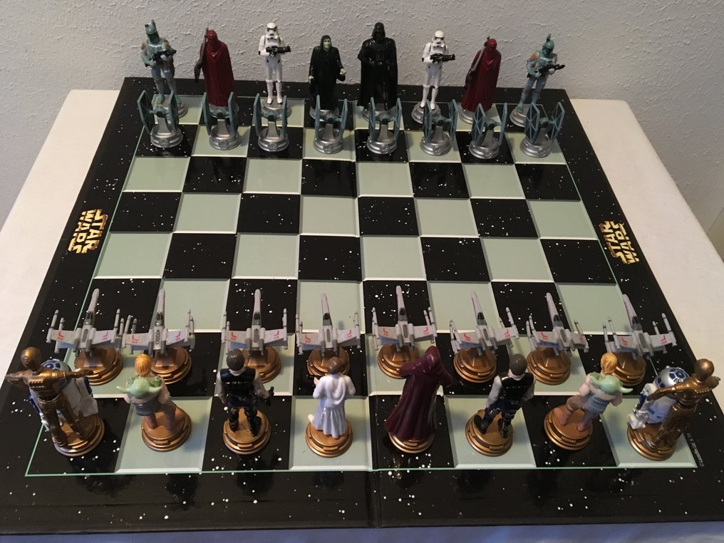 Lucasfilm - Star Wars Chess game - plastic - Catawiki