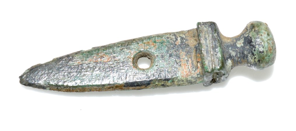 skelet egetræ overskæg A miniature Ancient Roman bronze gladius / sword pendant - - Catawiki