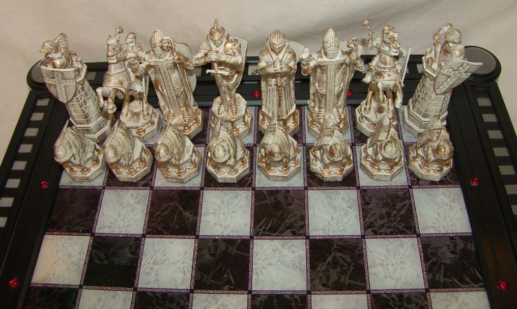 市販 Harry Potter Final Challenge Chess Set by