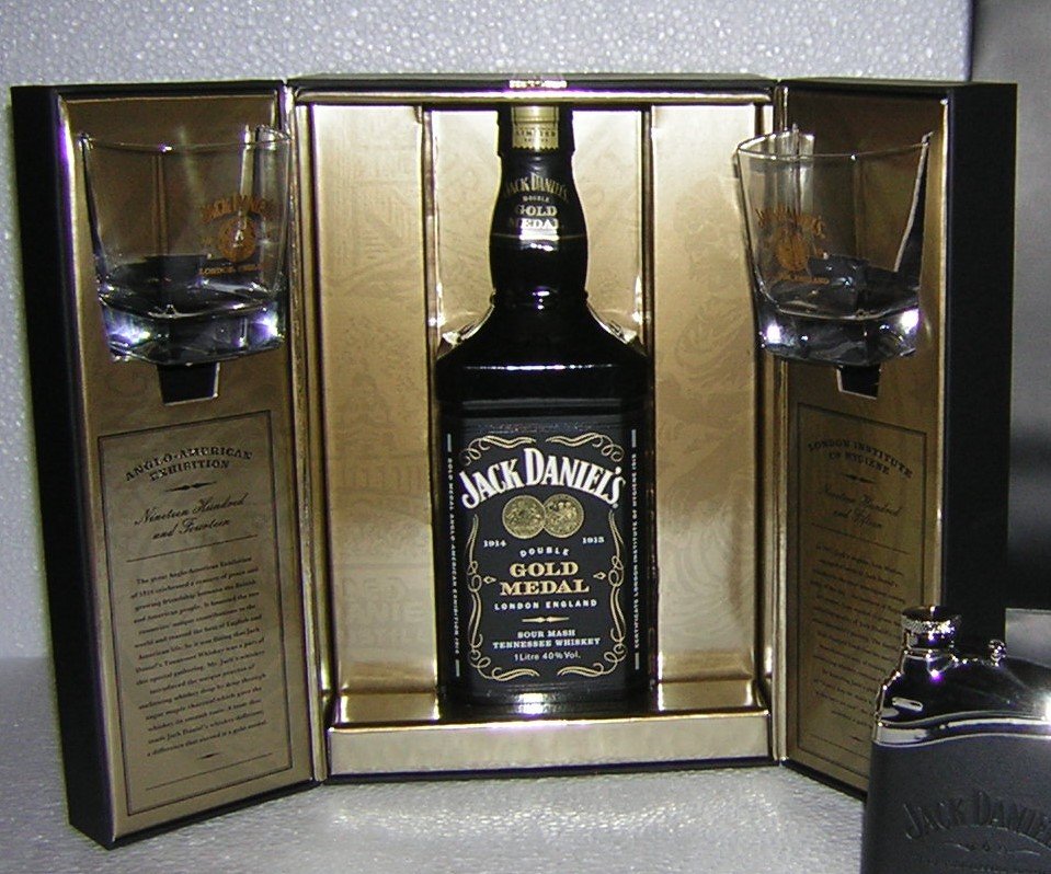 Jack Daniels Double Gold Medal London 1914 & 1915 - Catawiki