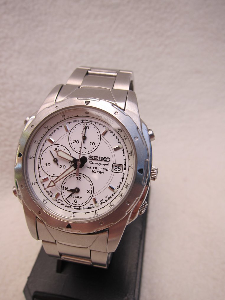 Seiko Chronograph 7T32 – 6M00 – men's wristwatch - - Catawiki