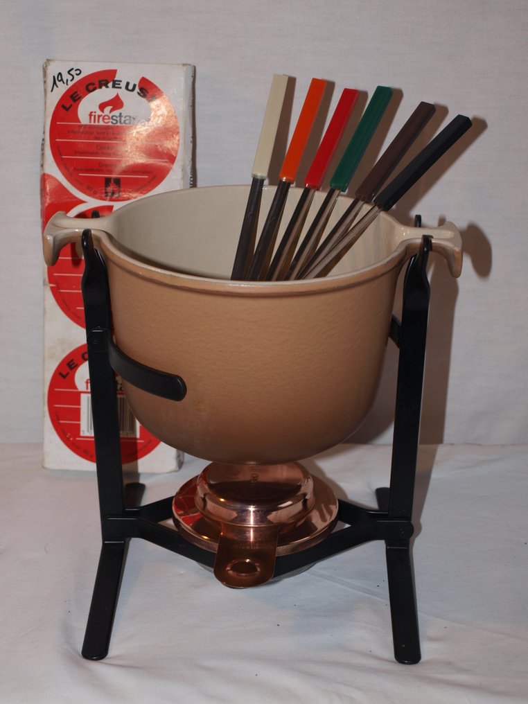 Melbourne insulator cirkulære Le Creuset fondue set complete with forks and gel fuel - Catawiki
